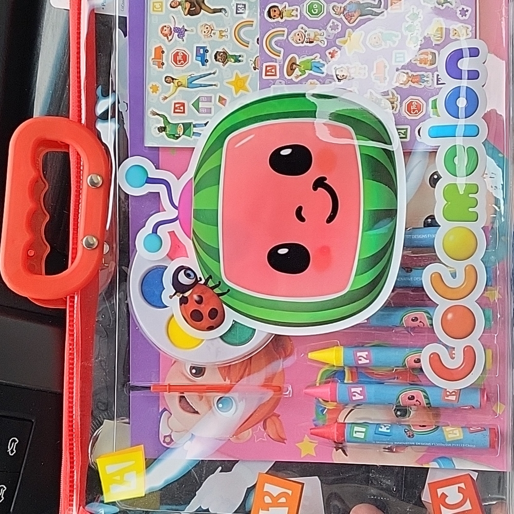 Cocomelon Art Set